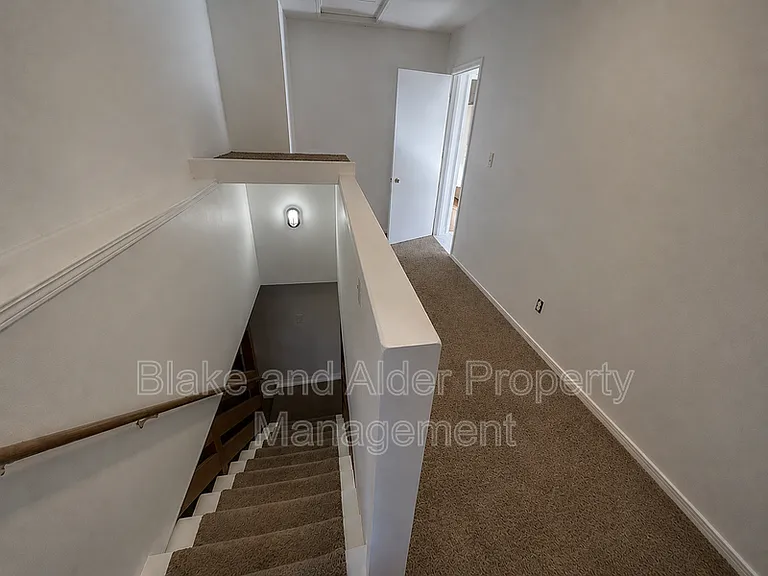 198 NE 157th Ave — Photo 22