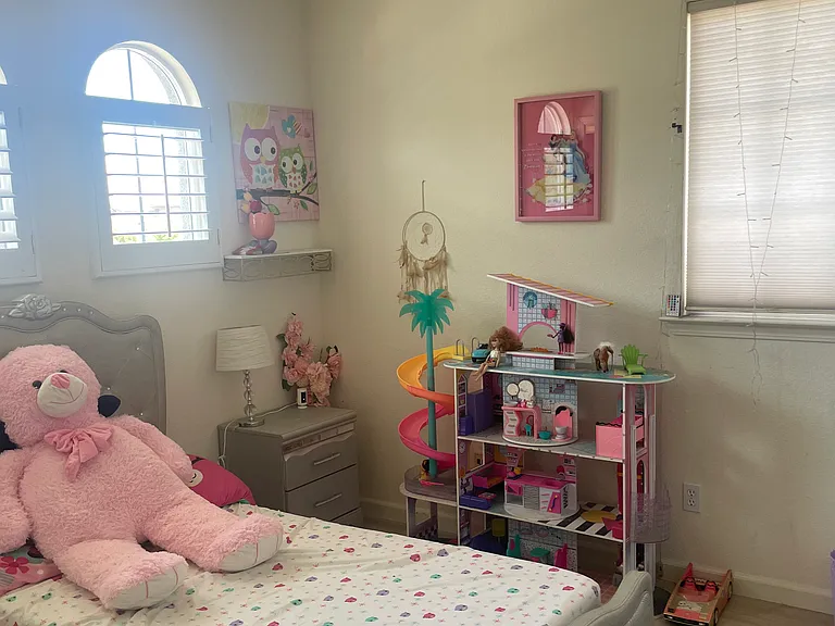 1550 Peregrine Dr — Photo 12
