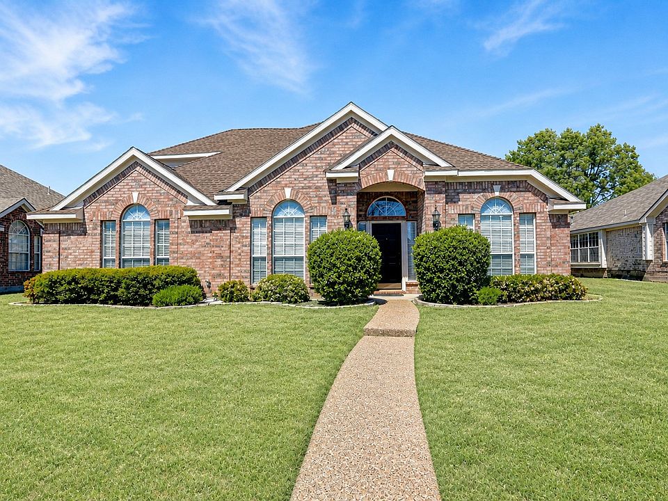 1st image of 10114 Cecile Dr