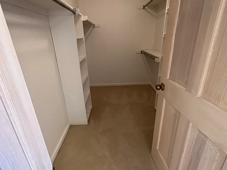 6739 Arlington Dr — Photo 4