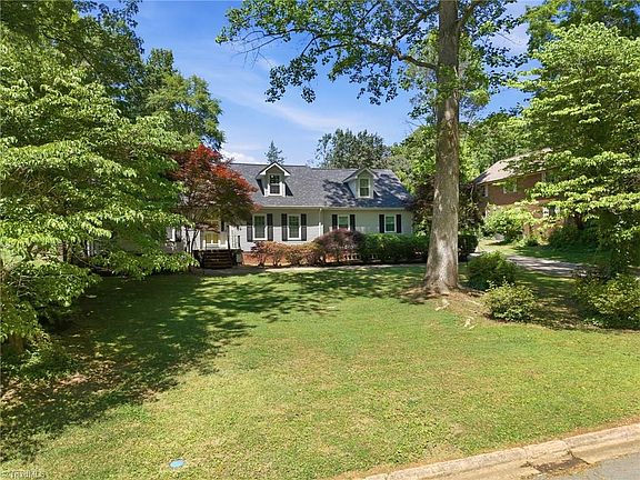 2nd image of 502 Camelot Dr