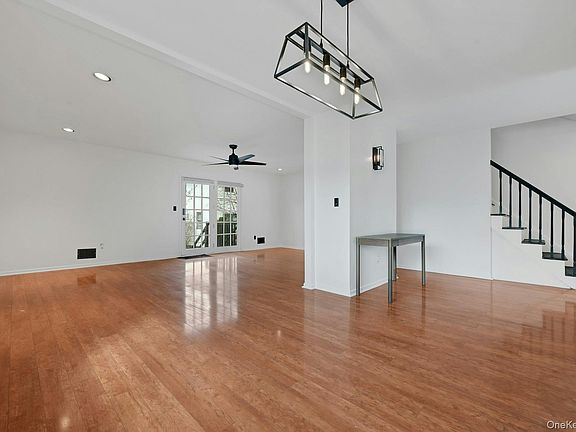 5th image of 62 Somerset Drive