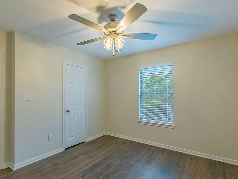 104 Patriot Cir #104 — Photo 13