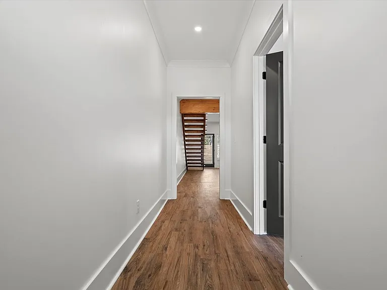 1308 Twelve Oaks Ln #1 — Photo 3