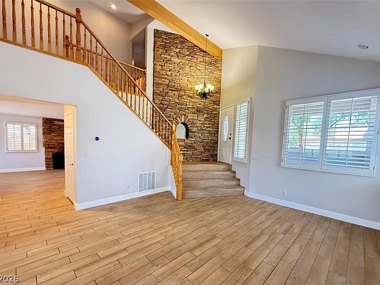 32 Sandwedge Dr — Photo 4