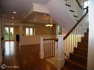 4th image of 5215 22nd St N