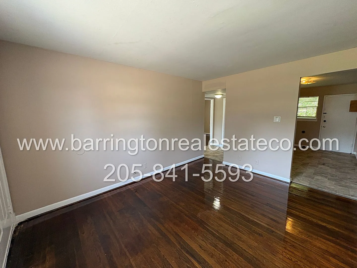 Tarrant — Photo 2