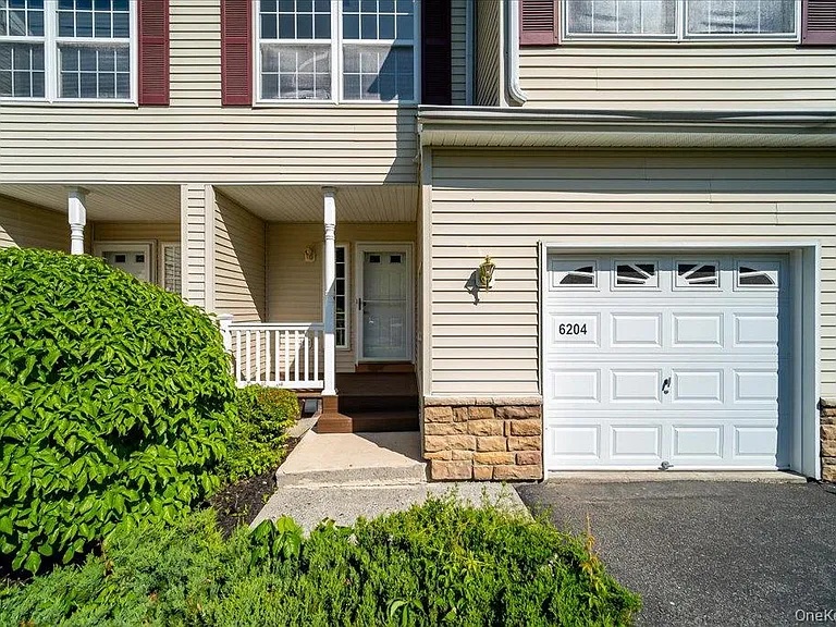 6204 High Ridge Ct — Photo 2