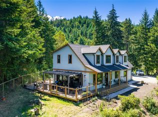 1691 Meadowood Way, Nanaimo, BC V9K 2S3