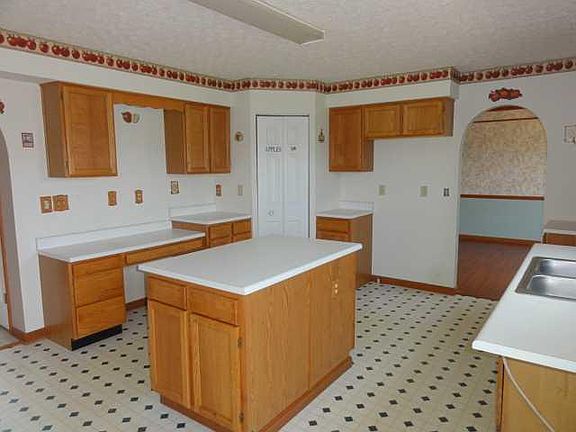5th image of 4931 Bixby Park Pl