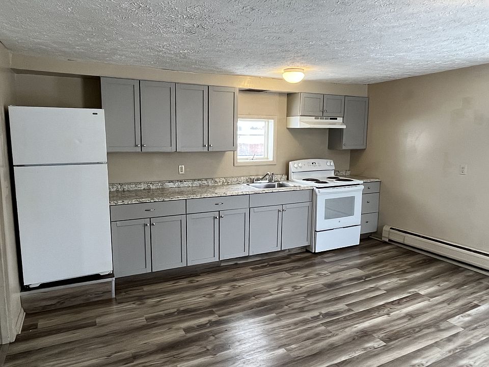1st image of 684 W End Ave #3