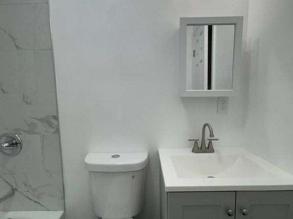 276 Broadway APT 5