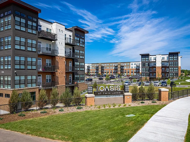 The Oasis at Twin Lakes — Photo 33