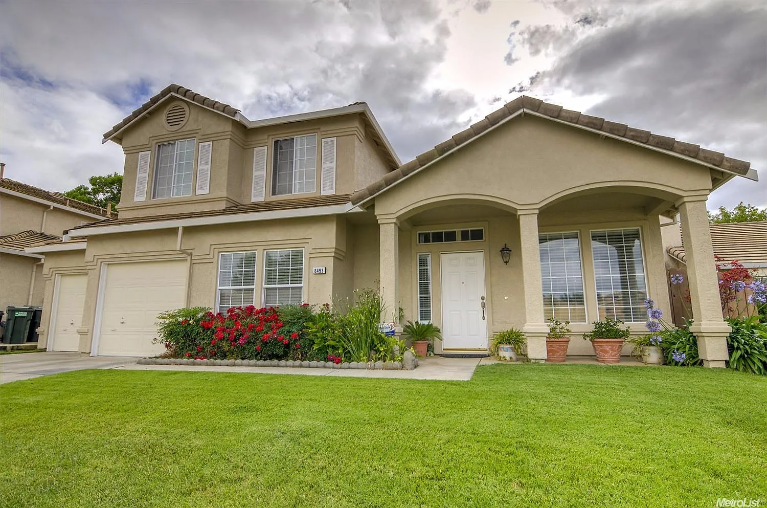 8493 Zachis Way photo 1