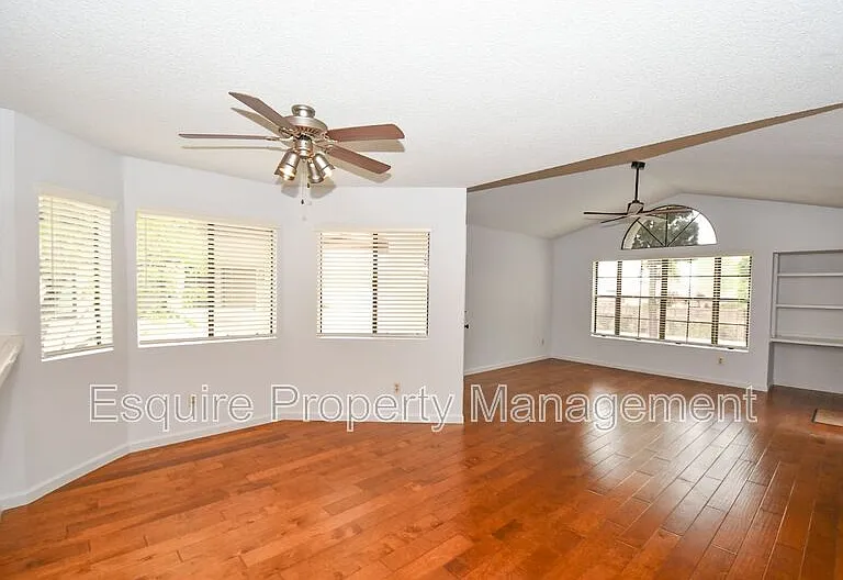 1115 Mission Verde Dr — Photo 2
