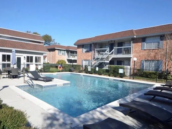 2250 Bering Dr APT 37, Houston, TX 77057