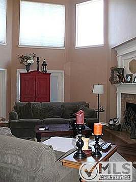 5th image of 1101 Mason St