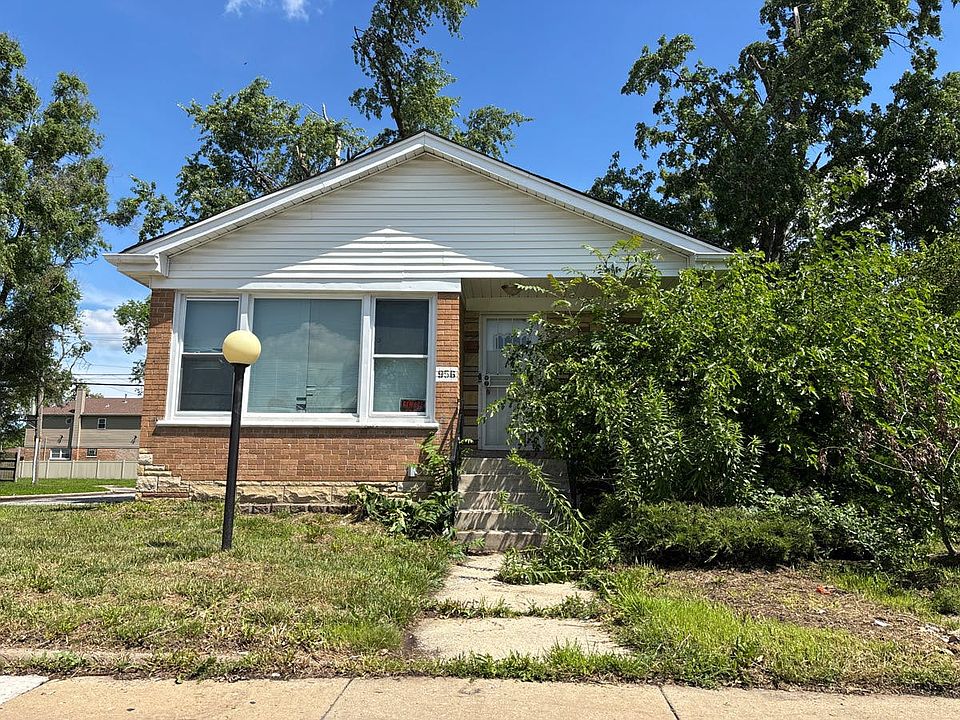1st image of 956 W 115th St