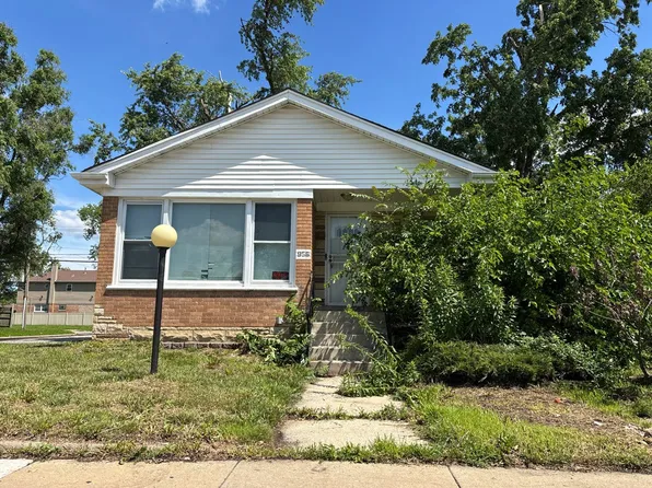 956 W 115th St, Chicago, IL 60643