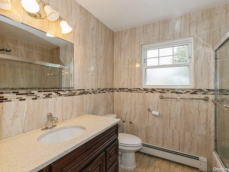 217 Bellerose Ave — Photo 10