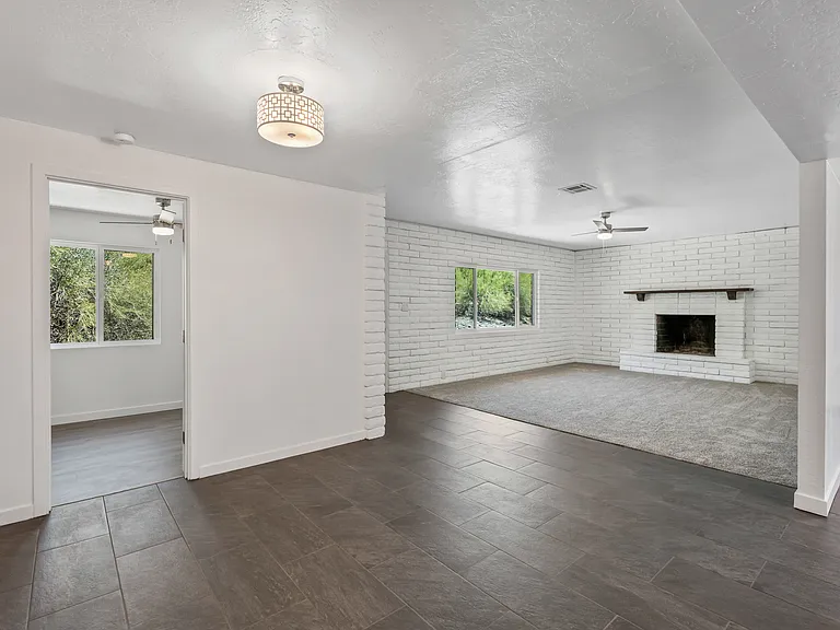 36975 N Sunset Trl — Photo 15