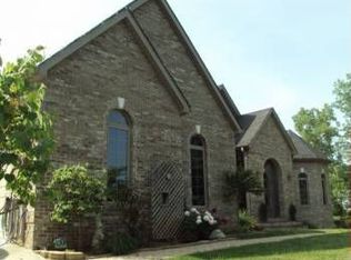 703 Bridgeview Hills Dr, Dandridge, TN 37725