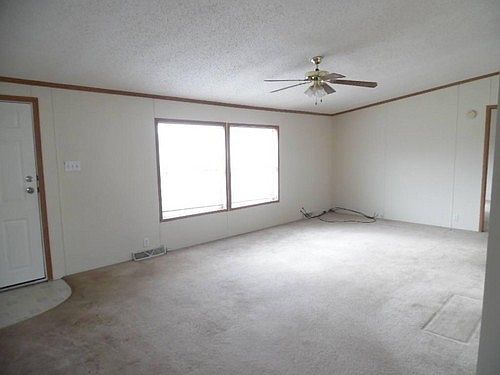 5th image of 28662 Beechwood Ave