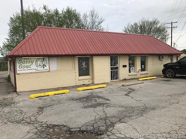 1st image of 500 N J M Davis Blvd