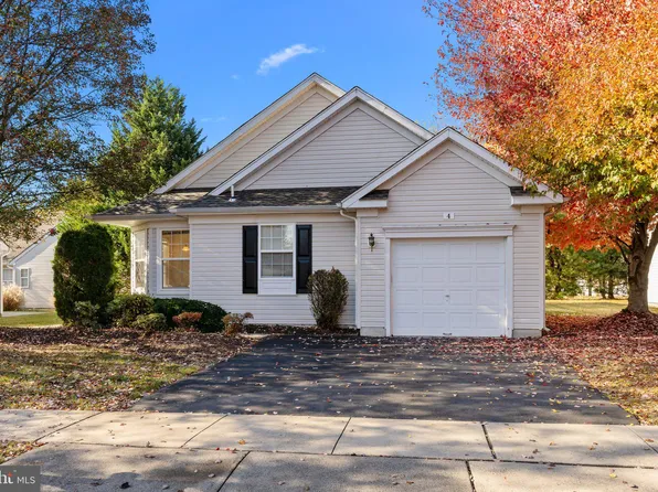 4 Yarrow Way, Langhorne, PA 19047