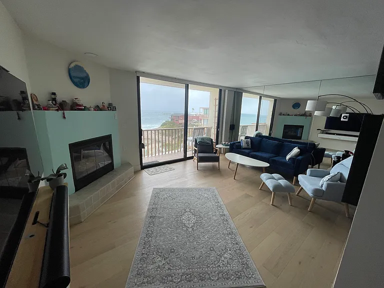 5015 Santa Cruz Ave #303 — Photo 18
