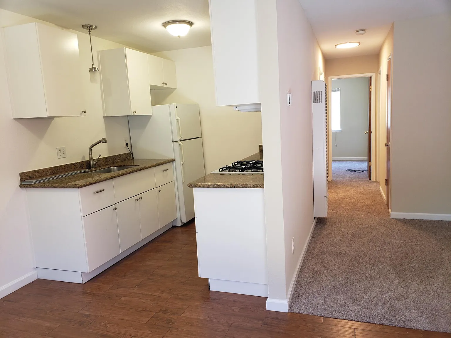 515 Kains Ave — Photo 2