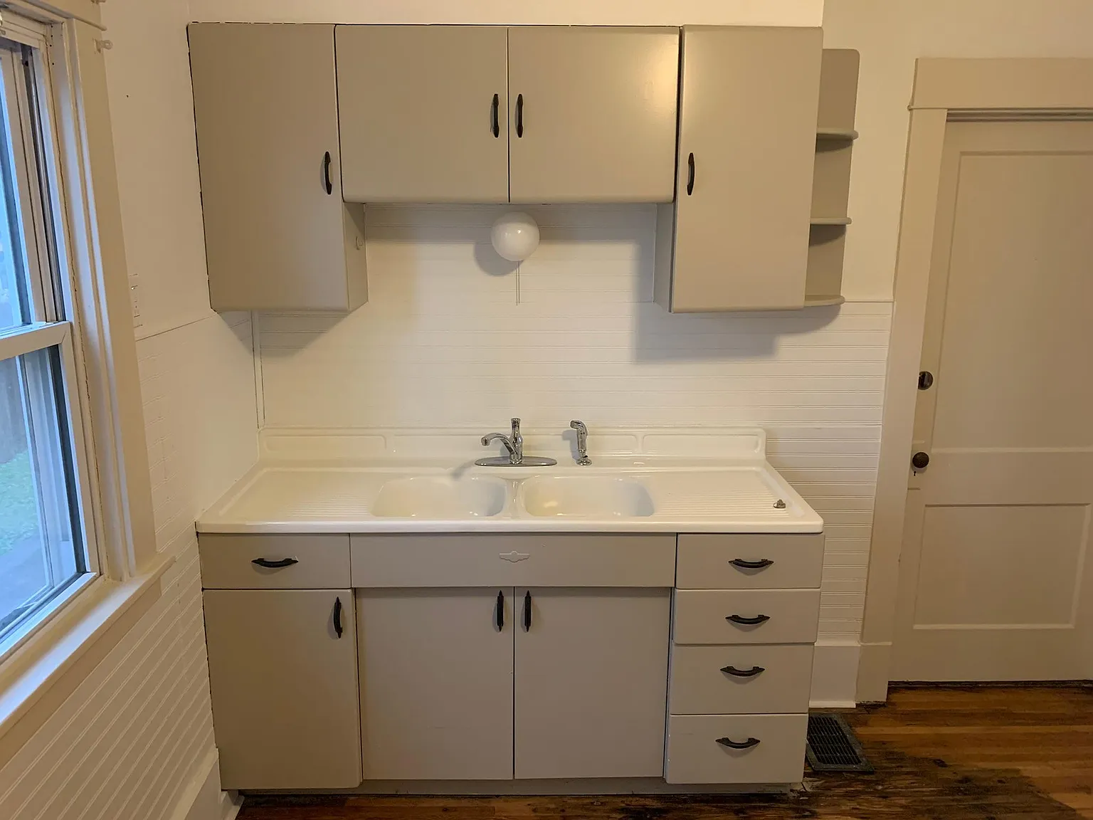3 bed, 1200 sqft, $1,250 — Photo 4