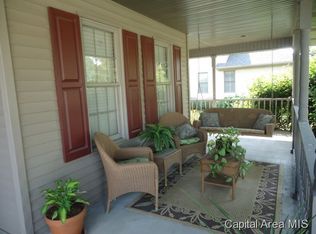 2704 Hastings Rd, Chatham, IL 62629