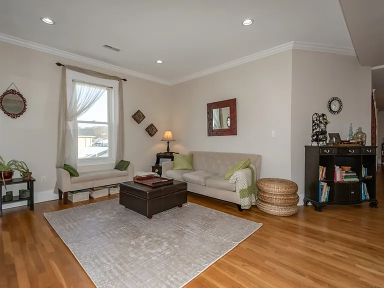 29 Plainfield St #3 — Photo 1