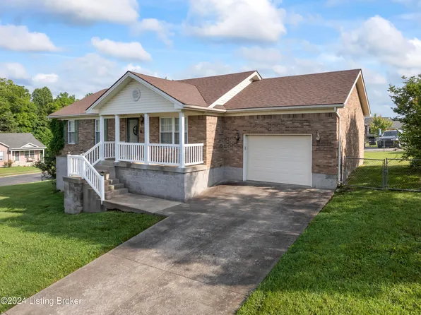 8701 Wisdom Ln, Louisville, KY 40229