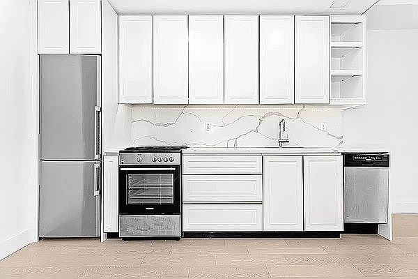 1st image of 559 4th Ave #402