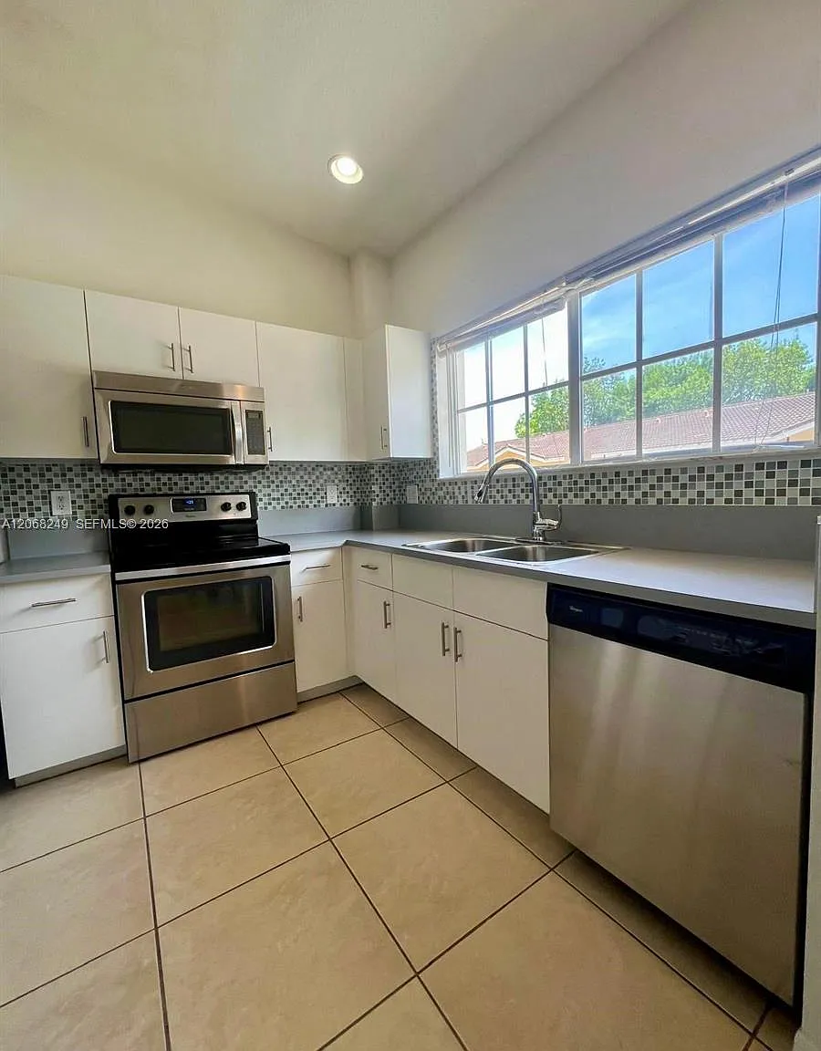 Hollywood Ridge Farms 2-1 — Photo 3