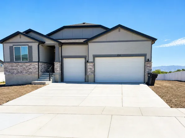 264 N Hatchet Ranch Dr, Grantsville, UT 84029