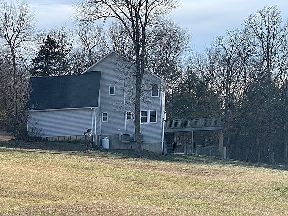2nd image of 116 Willow Creek Rd