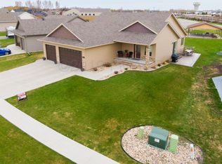 125 37th Ave E, West Fargo, ND 58078