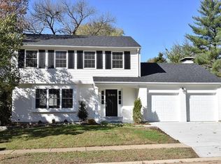 925 Queensbridge, Saint Louis, MO 63021