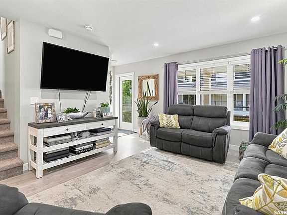 2nd image of UNIT 130-315 Dickson CRESCENT