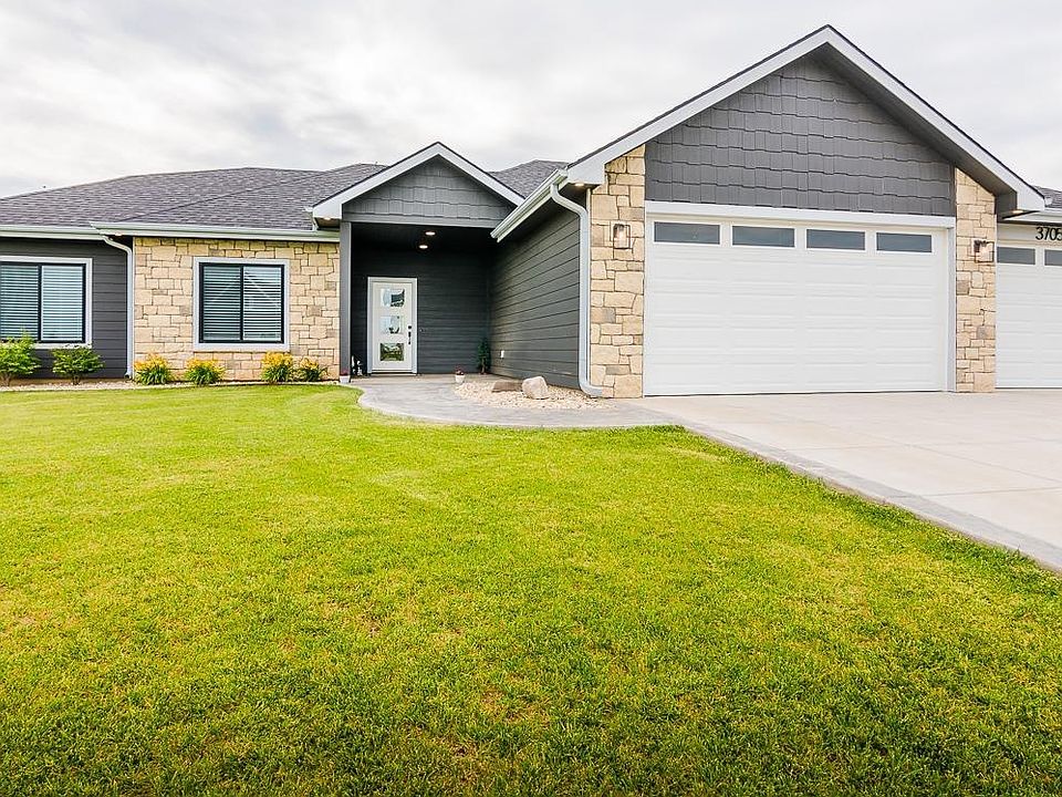 1st image of 3705 Ames Cir