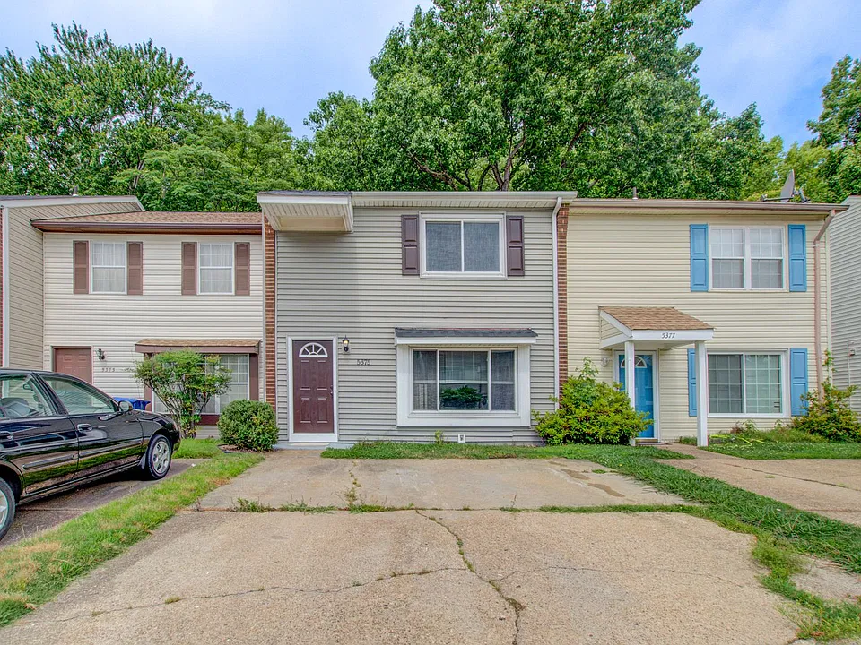 5375 Grand Lake Cres