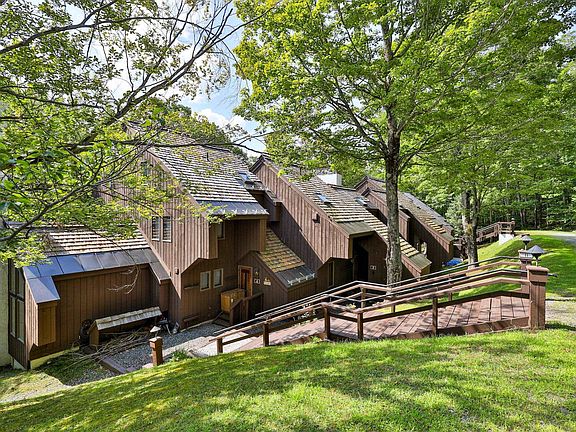 3rd image of 11 Blueberry Ledge Ridge #L-3