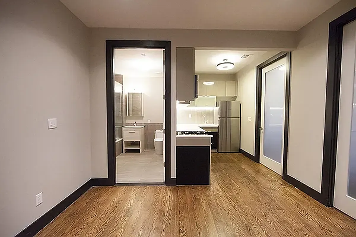 867 Dekalb Avenue — Photo 3