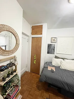 Rented by Jonis Realty | media 1