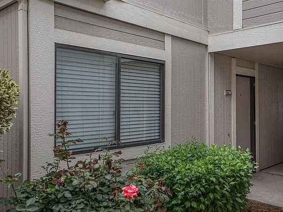 2nd image of 2586 Sunny Slope Dr APT 7