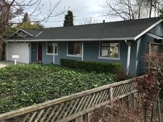 1st image of 842 Wintergreen Way