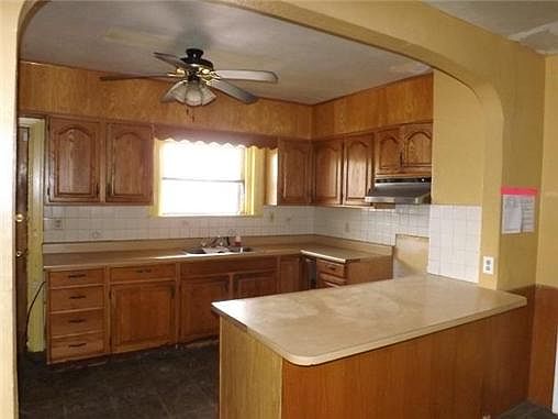 4th image of 4029 Benton Blvd